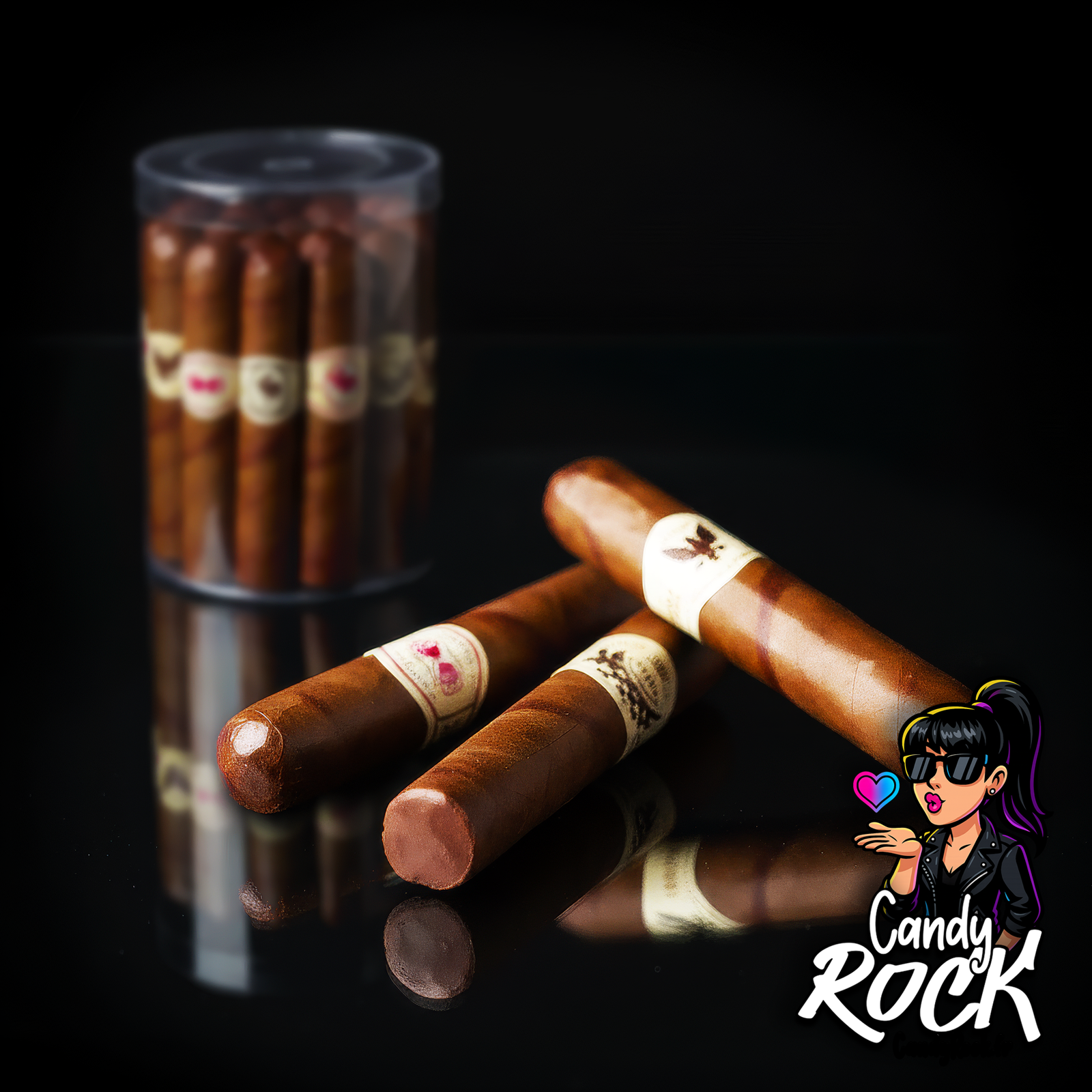 Cigare en chocolat au lait imitation réaliste sur fond noir, présentation gourmande et originale, CandyRock.