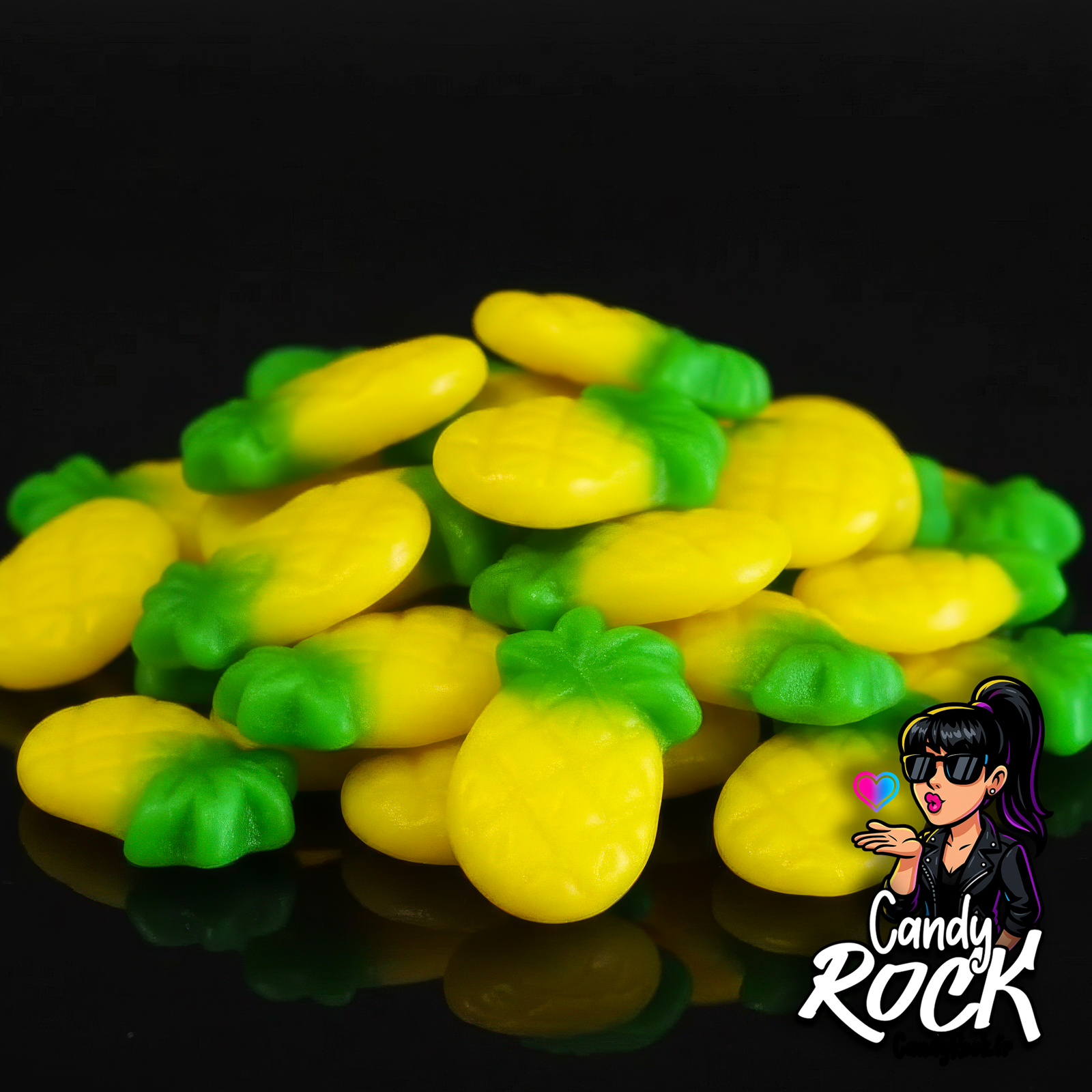 Zoom sur des ananas gélifiés jaunes et verts, détails du relief et de la texture lisse, CandyRock.