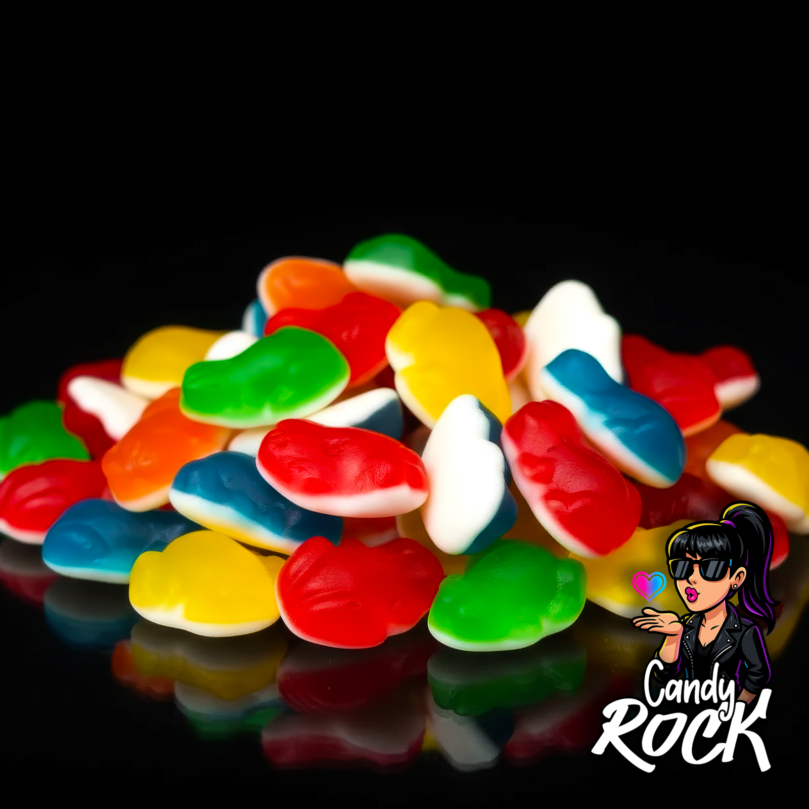 Vue rapprochée de grenouilles gélifiées lisses bicolores avec base blanche et couleurs vives en détail, CandyRock.