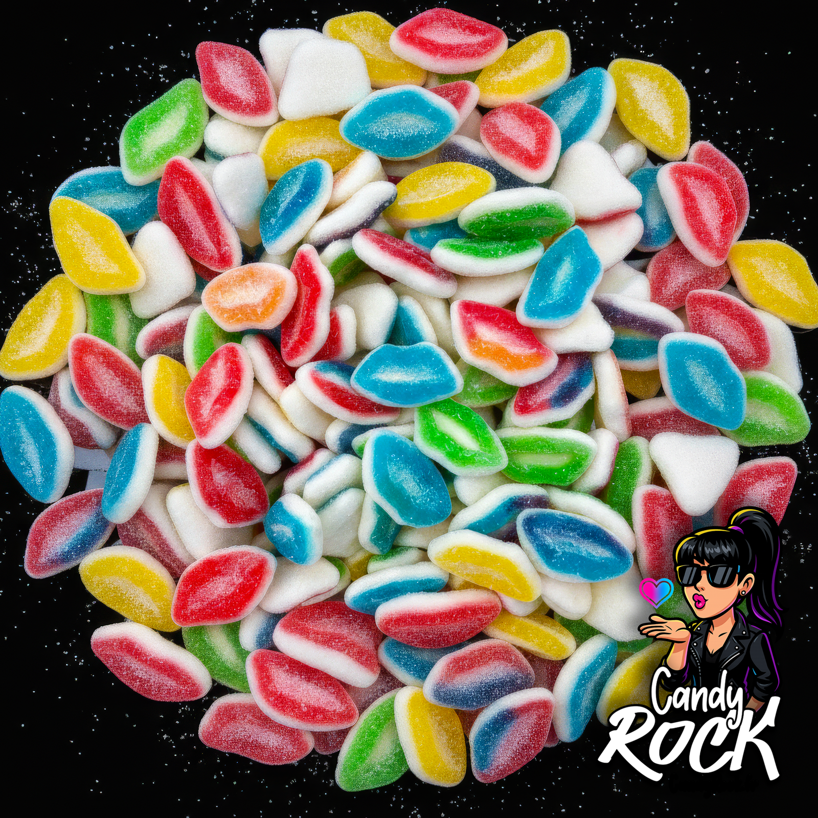 Bonbons lèvres gélifiées multicolores avec sucre acidulé, présentation en vrac sur fond noir, CandyRock.