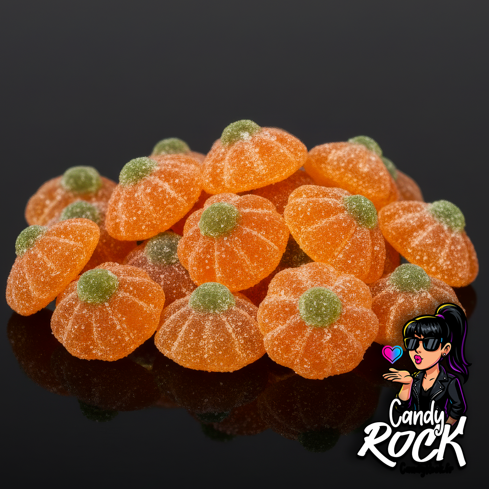 Zoom sur des bonbons mandarine orange gélifiés avec sucre fin et sommet vert, texture détaillée, CandyRock.