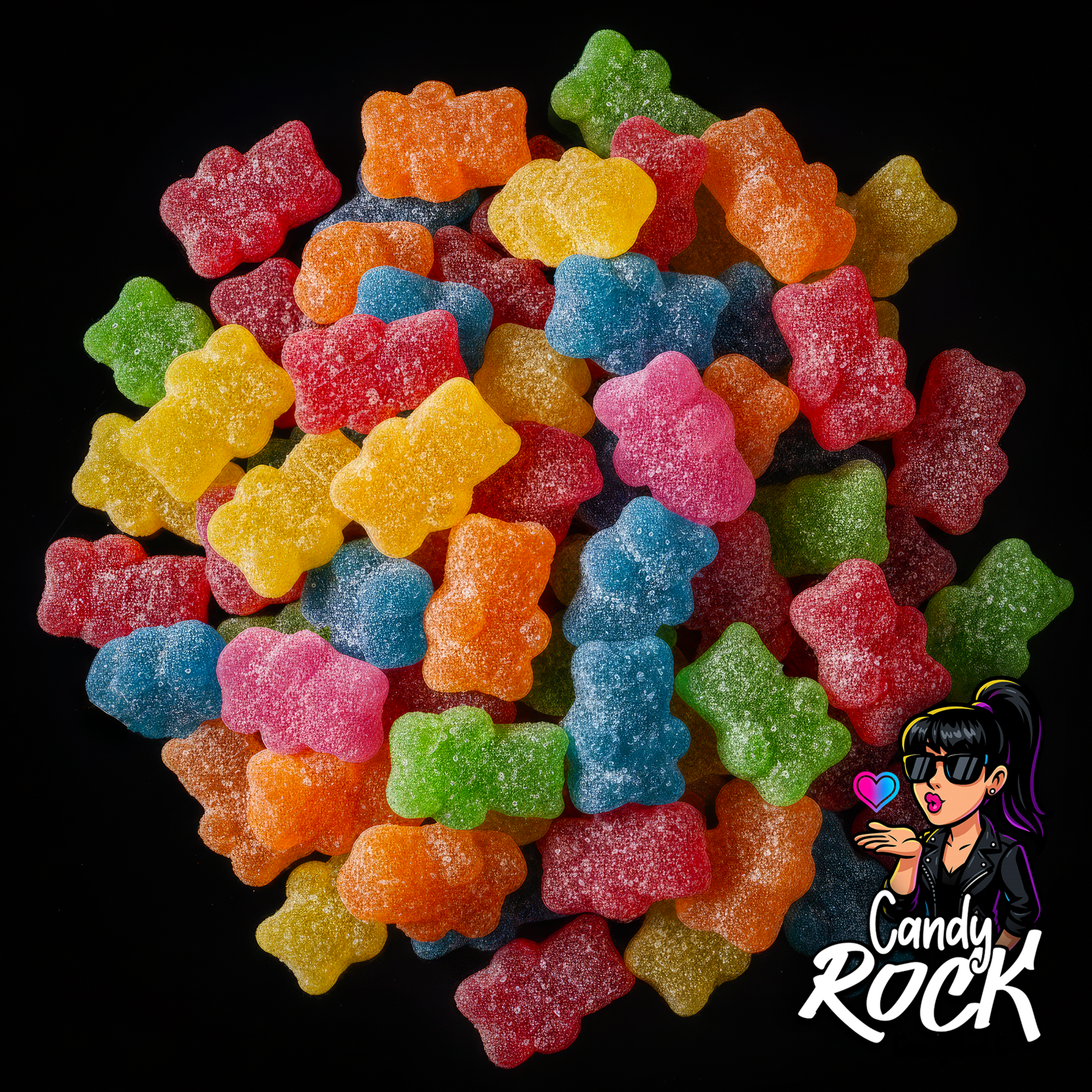 Bonbons oursons multicolores enrobés de sucre, texture cristallisée sucrée et moelleuse, sur fond noir, CandyRock.